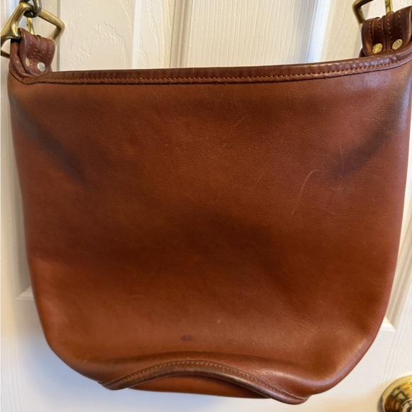 Circular vintage cross body Coach purse - Picture 7 of 13